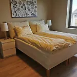 New And Fresh Apartment, Free Parking And Ocean View